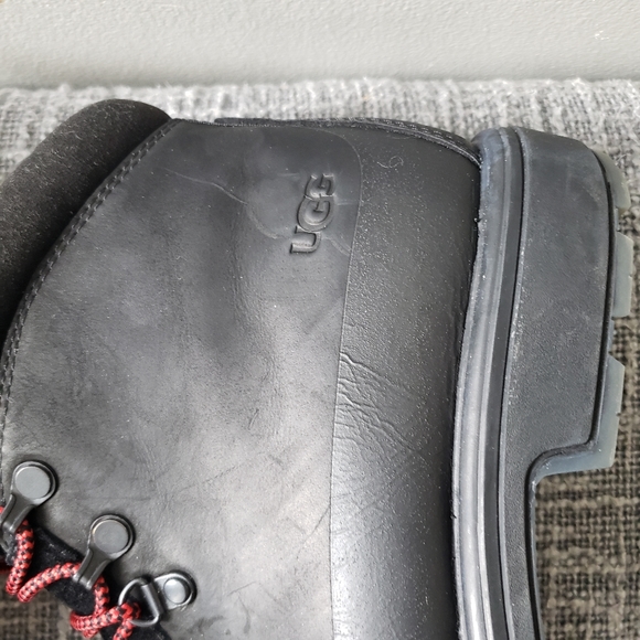 NEW UGG Biltmore Men's Hiker Boots sz 9 - Picture 2 of 7